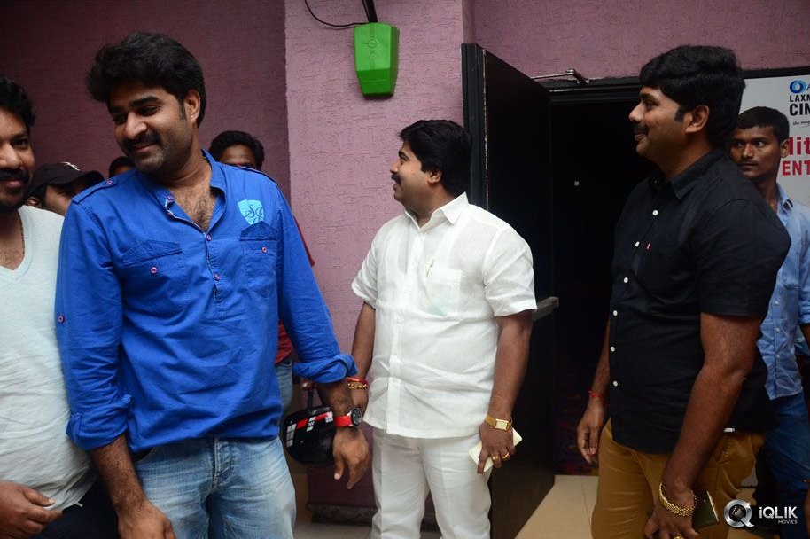 Siddhartha-Movie-Team-At-Lakshmi-Kala-Theator